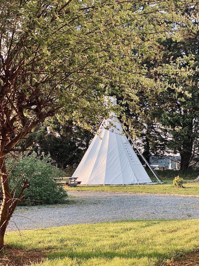 Domaine De L'Aumone Hotel Cherrueix ภายนอก รูปภาพ