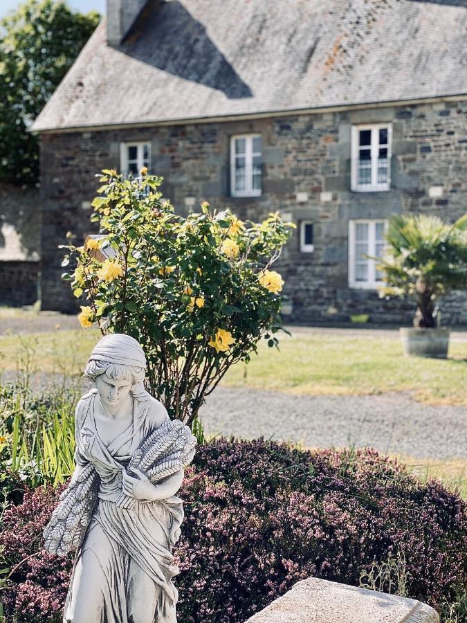 Domaine De L'Aumone Hotel Cherrueix ภายนอก รูปภาพ